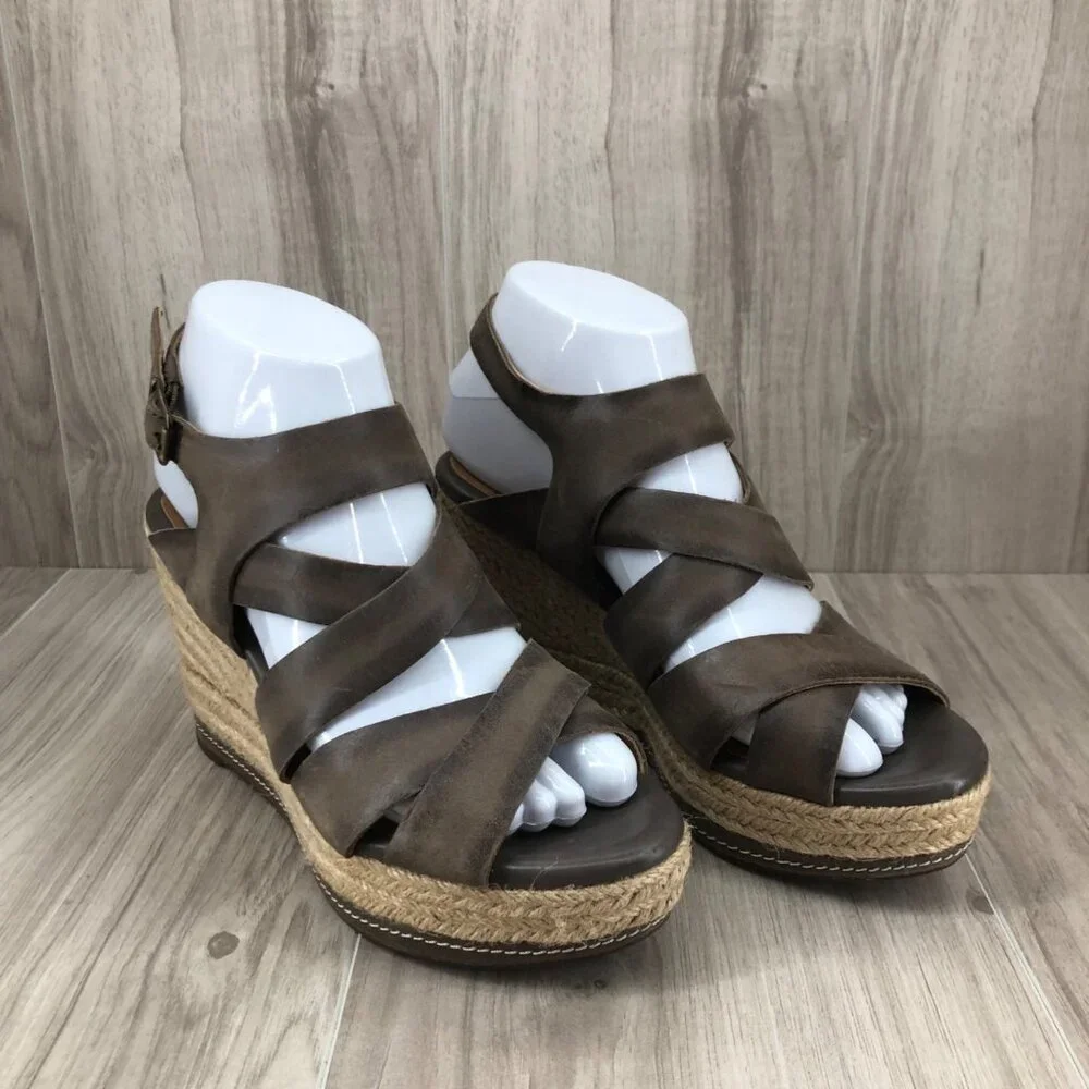 Clarks Indigo Wedge Sandals Womens 7M Taupe Leather Buckle Strap Espadrille
